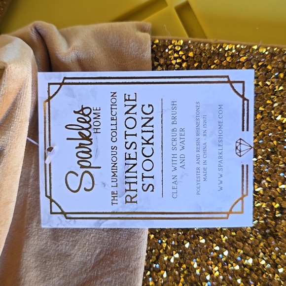 Gold Christmas stockings - Picture 2 of 3